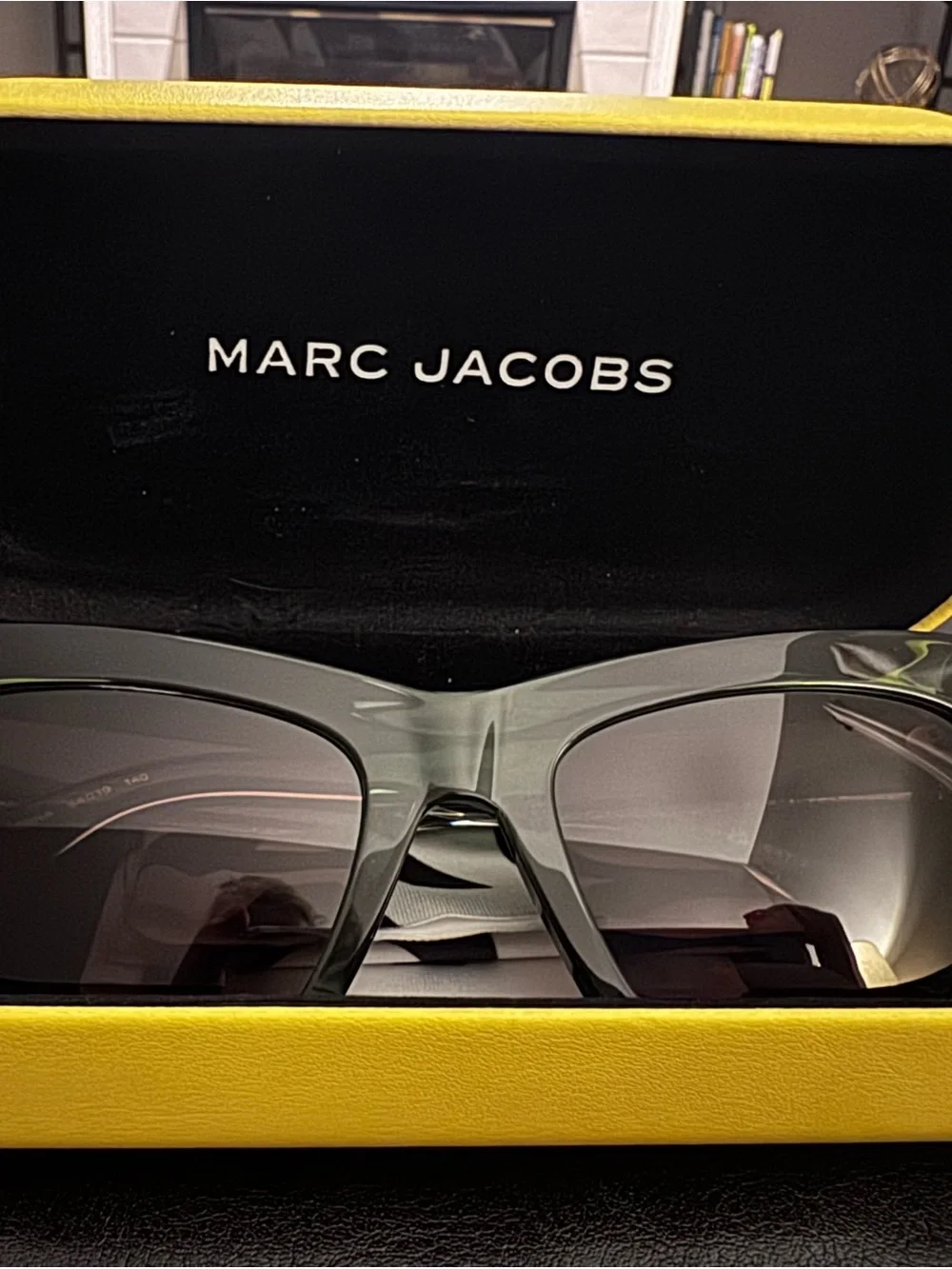 🆕 Marc Jacobs Translucent Green Wayfarer Square Shades